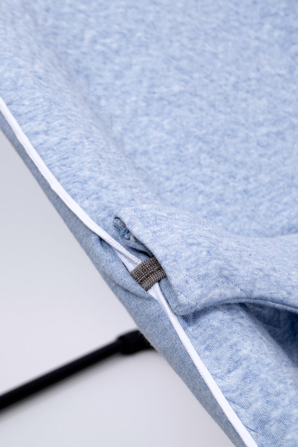 Babybjörn Wipstoel Hoes Chevron Denim Blue