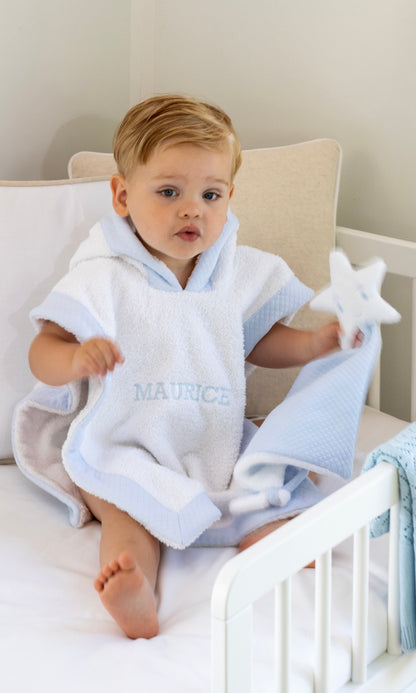 Luxe baby poncho blauw - Personaliseerbaar